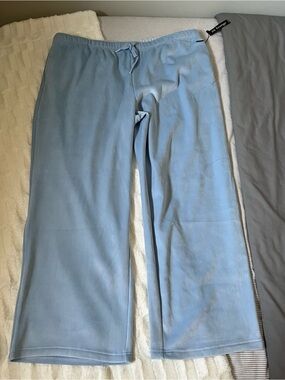 La Vie en Rose Velvet Lounge Pants